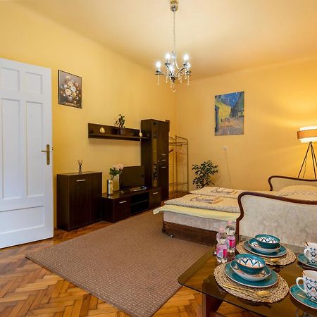 Budapest Central Vintage Apartment Buitenkant foto